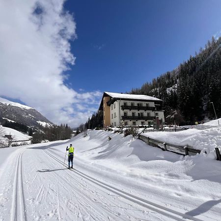 Hotel Garni Gruenmoos Sankt Jakob in Defereggen Exteriér fotografie