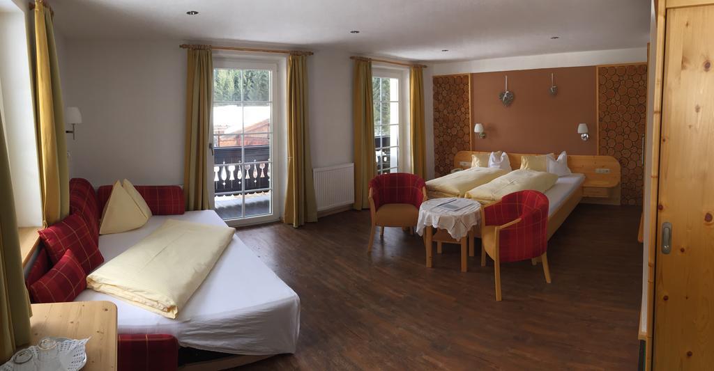 Hotel Garni Gruenmoos Sankt Jakob in Defereggen Exteriér fotografie