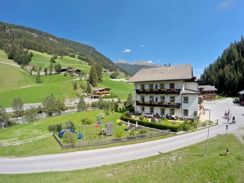 Hotel Garni Gruenmoos Sankt Jakob in Defereggen Exteriér fotografie